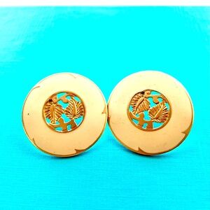 Vintage Edgar Berebi Cream Enamel Gold Tone Round Earrings Leaf Design Pierced